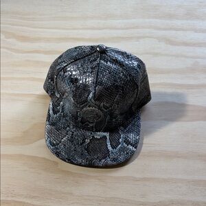 Reptile Patterned Black and Gray Cap